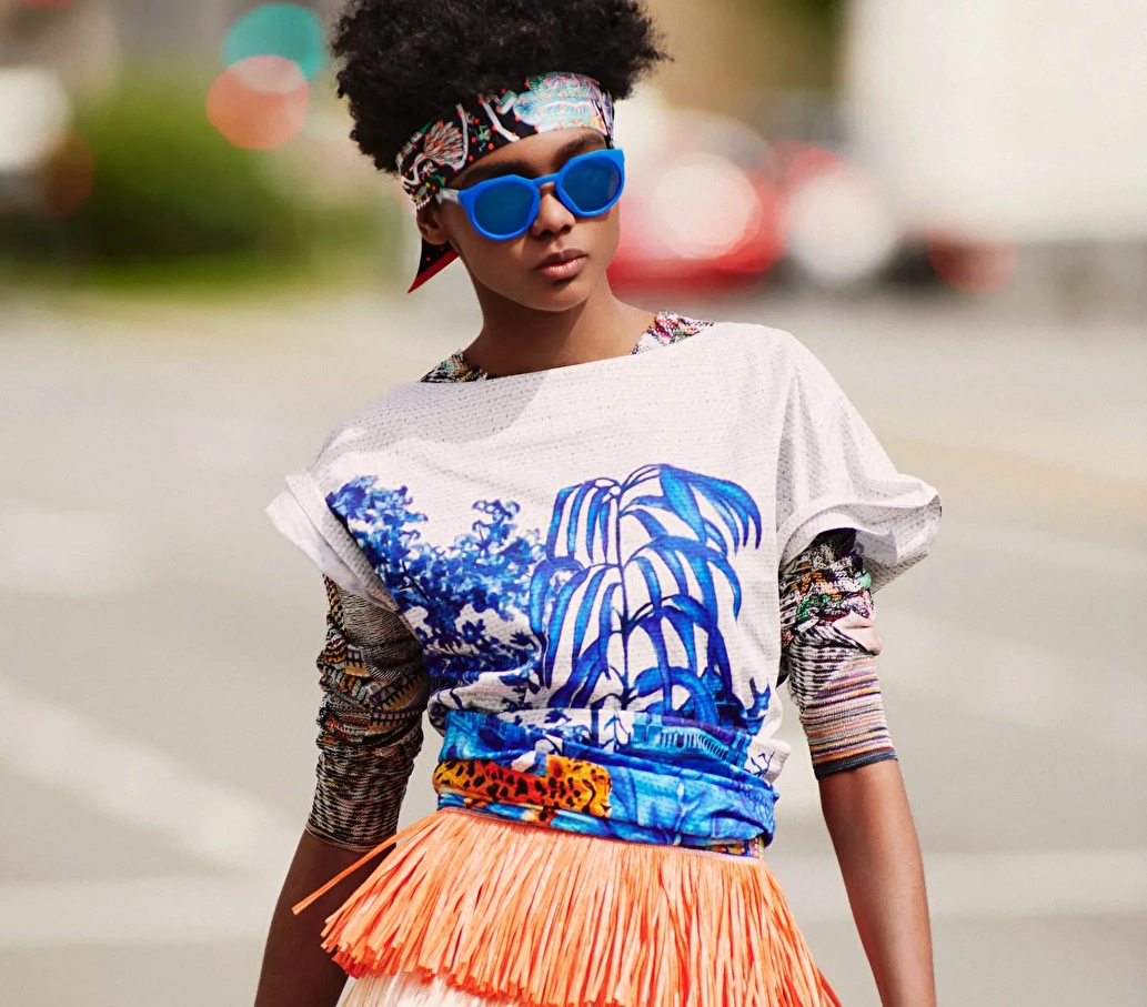 Desigual Lookbook. Desigual's iPad app for multi-brand retailers.